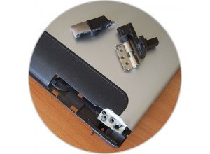 Замена петель на ноутбуке